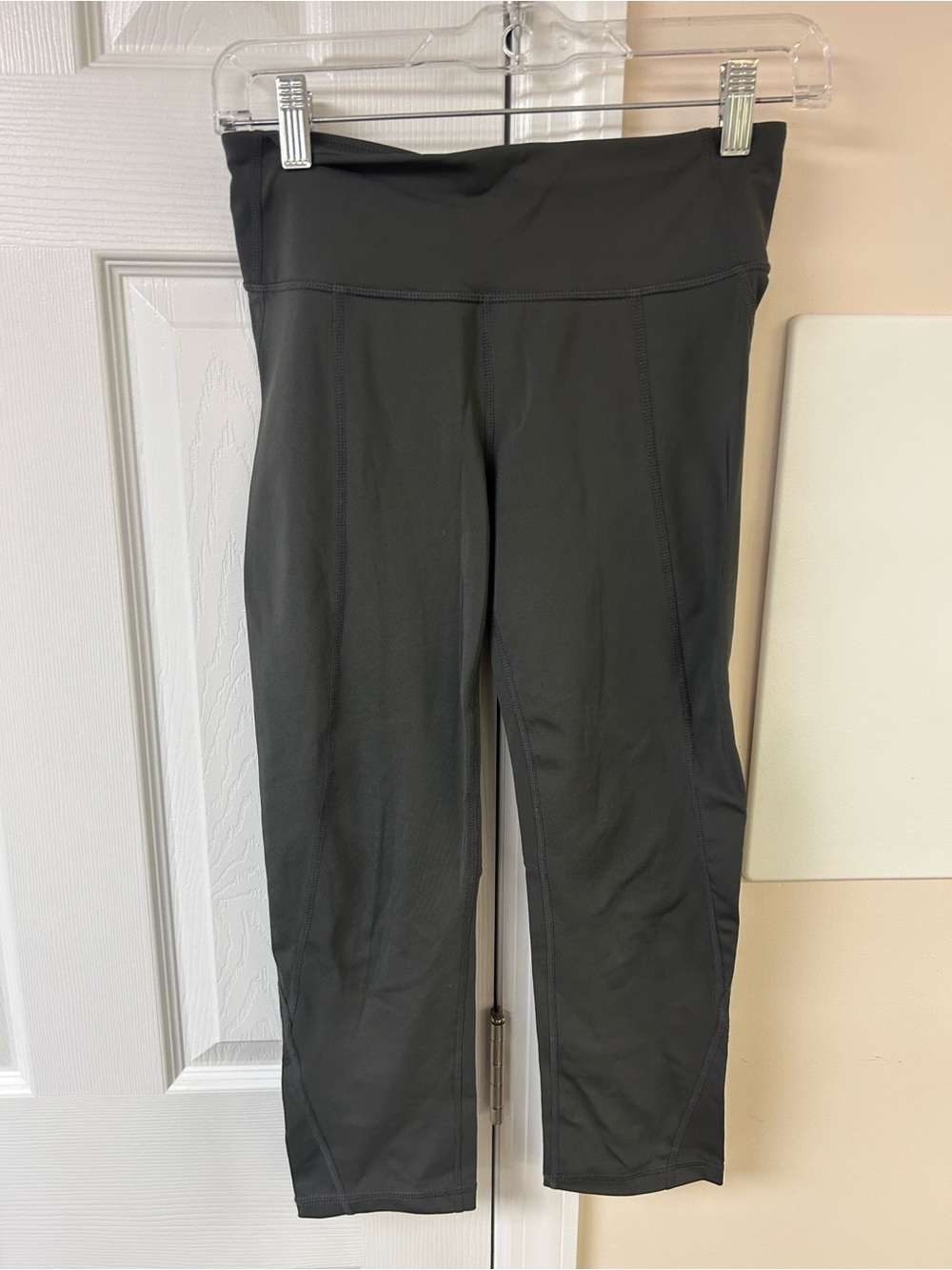 Gap Fit Athletic Leggings Black Cropped